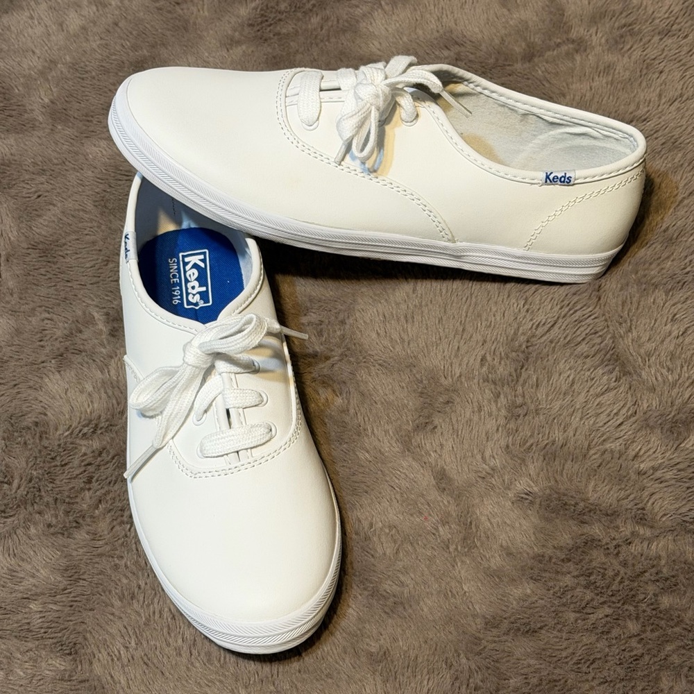 New - Keds Men's White Champion Original Leather Lace-Up Sneakers, Size - 5.5